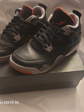 Nike Jordan 4 Retro Kids Sneakers